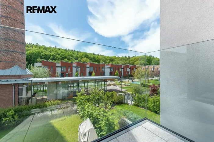 Pronájem rodinného domu, Praha - Dejvice, V Šáreckém údolí, 201 m2