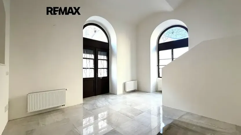 Pronájem obchodního prostoru, Praha - Vinohrady, Budečská, 78 m2