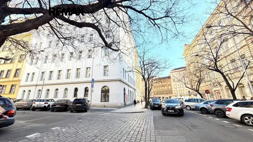 Pronájem obchodního prostoru, Praha - Vinohrady, Budečská, 78 m2