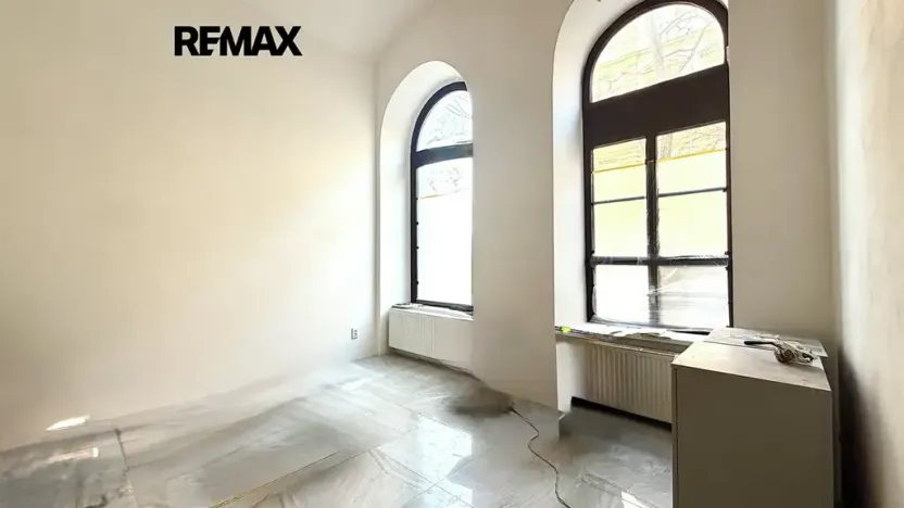 Pronájem obchodního prostoru, Praha - Vinohrady, Budečská, 78 m2