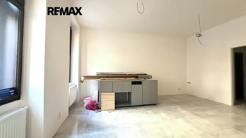 Pronájem obchodního prostoru, Praha - Vinohrady, Budečská, 78 m2