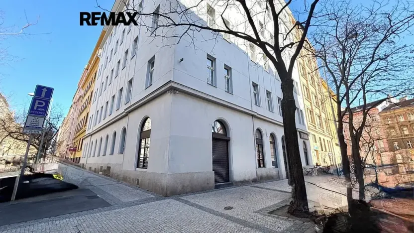 Pronájem obchodního prostoru, Praha - Vinohrady, Budečská, 78 m2