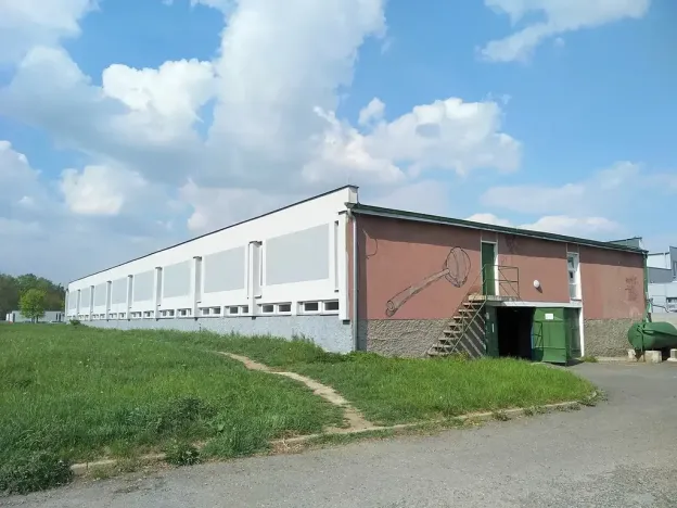 Pronájem garážového stání, Kladno, Pařížská, 15 m2