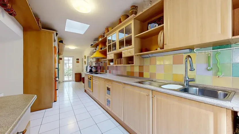 Pronájem rodinného domu, Praha - Hostivař, Mezi potoky, 200 m2