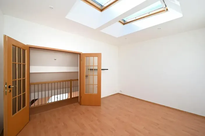 Pronájem bytu 3+kk, Praha - Žižkov, Baranova, 87 m2