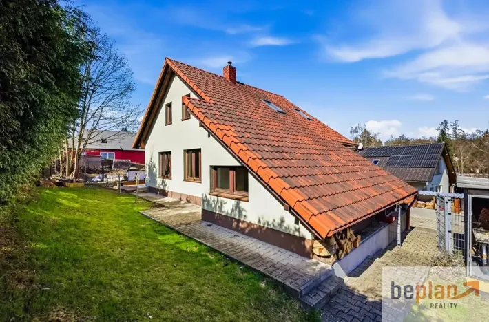 Prodej rodinného domu, Kamenice, Lomená, 161 m2