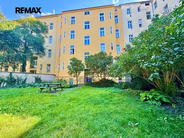 Pronájem bytu 3+1, Praha - Vinohrady, Slezská, 97 m2