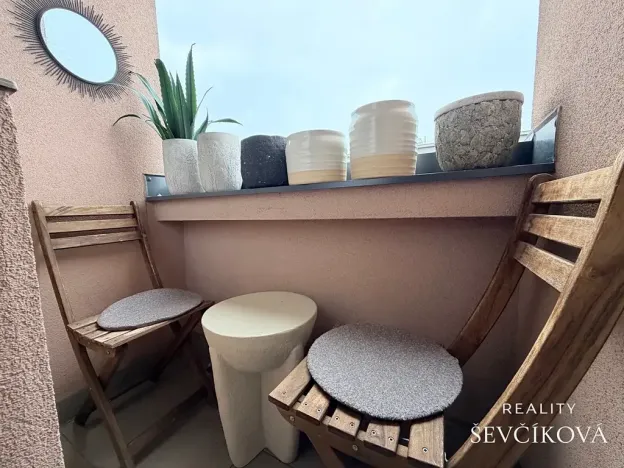 Pronájem bytu 3+kk, Hradec Králové, Gočárova třída, 76 m2