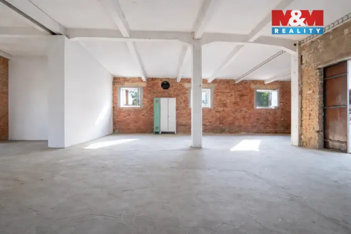 Pronájem výrobních prostor, Orlová - Poruba, Nádražní, 170 m2
