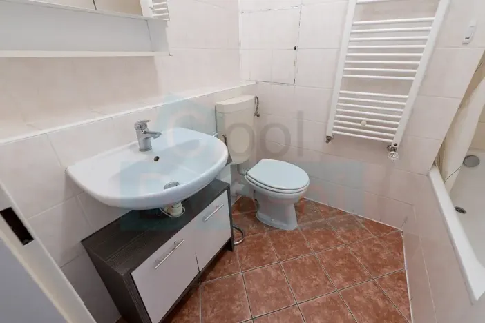 Prodej bytu 1+kk, Praha - Troja, Hnězdenská, 41 m2