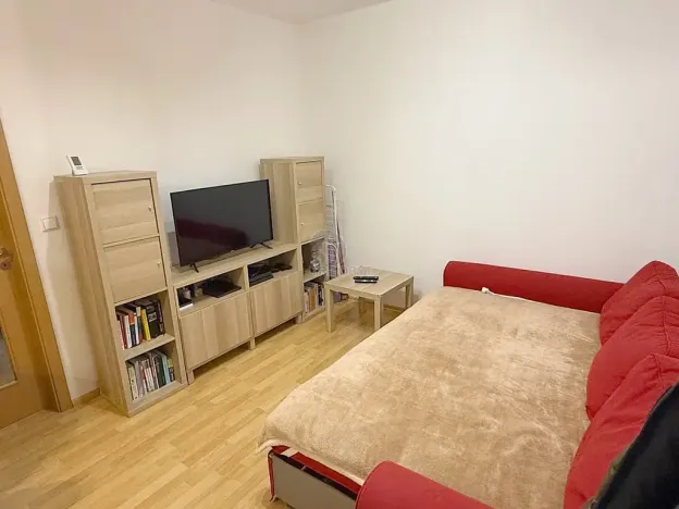 Pronájem bytu 2+kk, Praha - Hloubětín, Slévačská, 46 m2