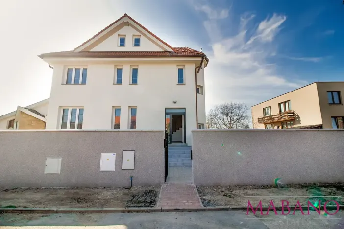 Pronájem bytu, Praha - Šeberov, Sladovnická, 15 m2