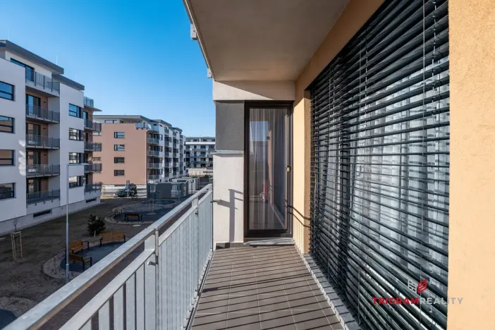 Pronájem bytu 2+kk, Hradec Králové - Nový Hradec Králové, Antonína Petrofa, 50 m2