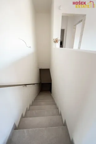 Prodej rodinného domu, Holubice, 197 m2