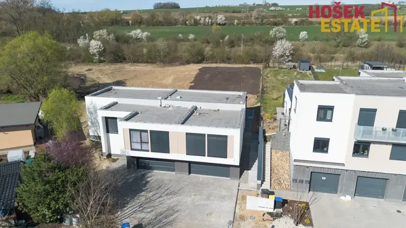 Prodej rodinného domu, Holubice, 197 m2