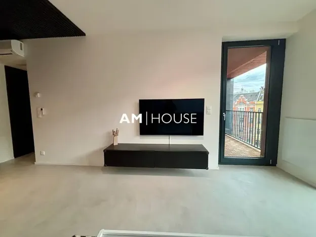 Pronájem bytu 3+kk, Praha - Karlín, Sokolovská, 80 m2