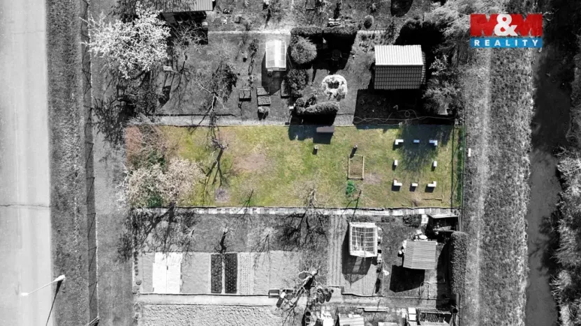 Prodej zahrady, Hradec Králové, U Mostku, 300 m2