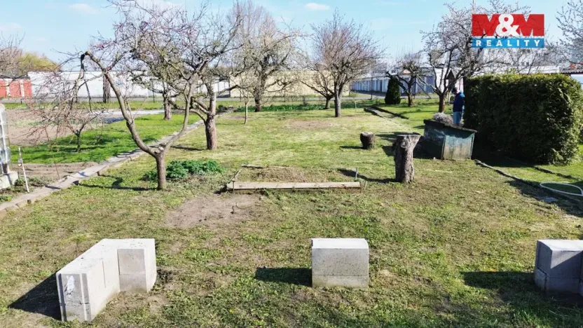Prodej zahrady, Hradec Králové, U Mostku, 300 m2
