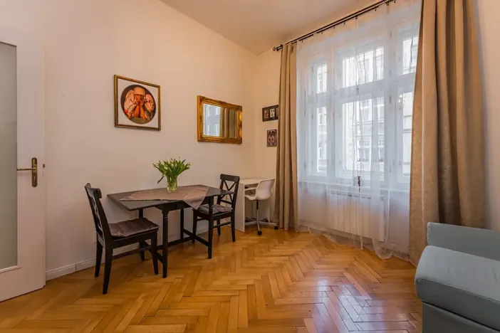 Pronájem bytu 1+kk, Praha - Holešovice, Šimáčkova, 26 m2