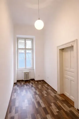Pronájem kanceláře, Praha - Nové Město, Bolzanova, 20 m2