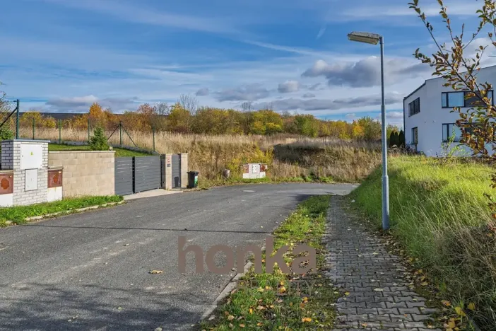 Prodej pozemku pro bydlení, Tuchoměřice, 2099 m2