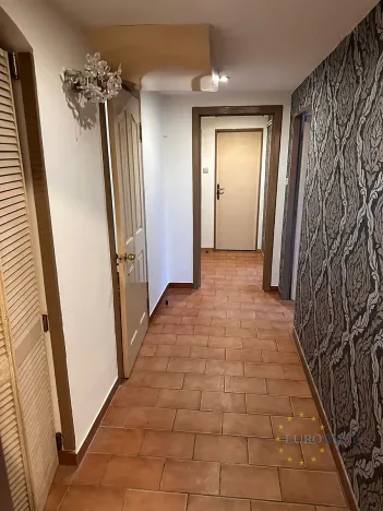 Prodej obchodního prostoru, Praha - Nusle, Na Jezerce, 74 m2