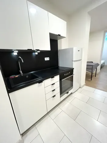 Pronájem bytu 1+1, Praha - Radotín, Vrážská, 37 m2