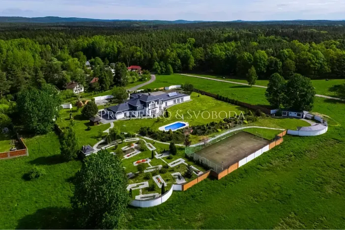 Prodej ubytování, Rosovice, 900 m2