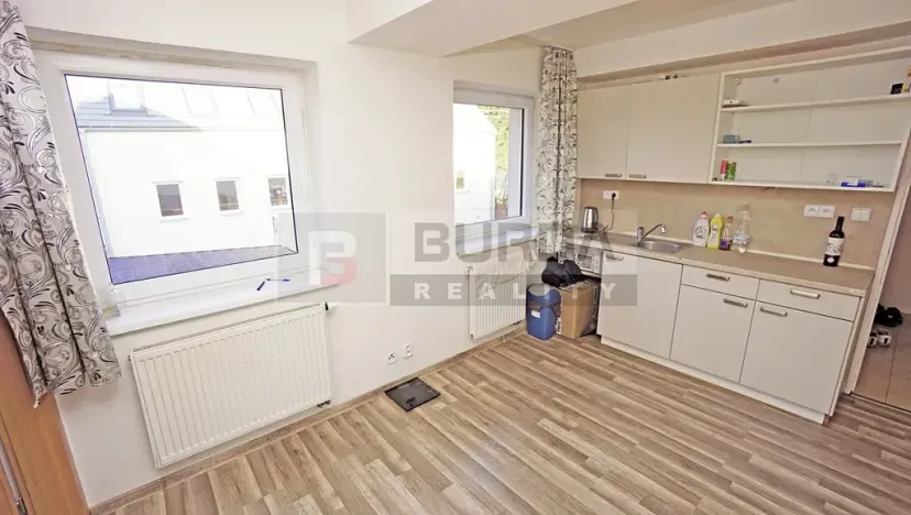 Pronájem bytu 1+1, Neratovice, 25 m2