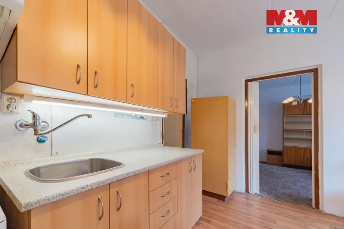 Prodej bytu 1+1, Cheb, Palackého, 36 m2