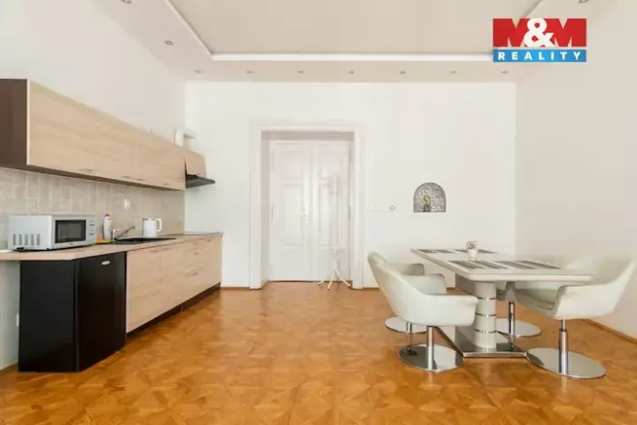 Pronájem bytu 2+kk, Praha - Nové Město, Dlážděná, 80 m2