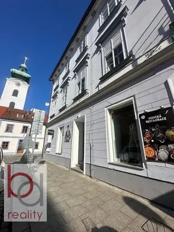 Pronájem obchodního prostoru, České Budějovice, Piaristická, 65 m2