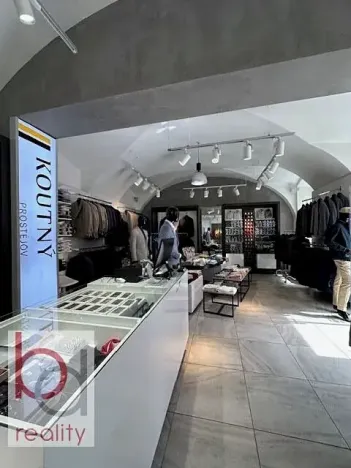 Pronájem obchodního prostoru, České Budějovice, Piaristická, 65 m2