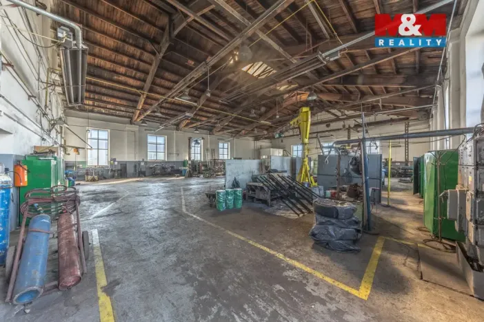 Prodej výrobních prostor, Česká Lípa, Dubická, 1182 m2
