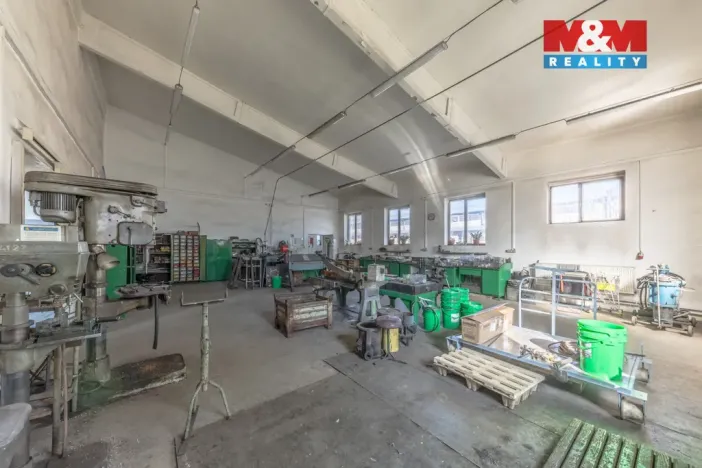 Prodej výrobních prostor, Česká Lípa, Dubická, 1182 m2