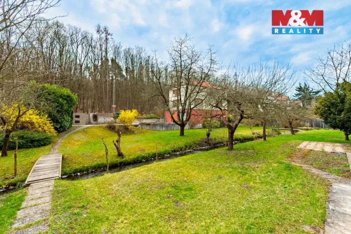 Prodej rodinného domu, Praha - Dejvice, V Šáreckém údolí, 230 m2