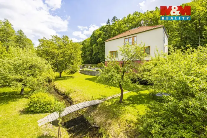 Prodej rodinného domu, Praha - Dejvice, V Šáreckém údolí, 230 m2