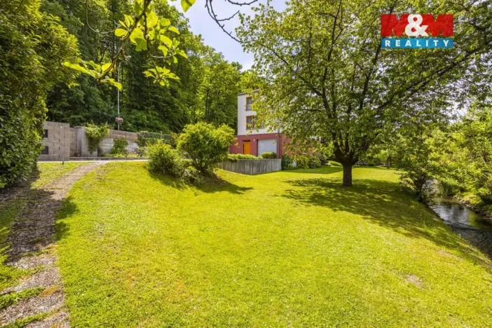 Prodej rodinného domu, Praha - Dejvice, V Šáreckém údolí, 230 m2