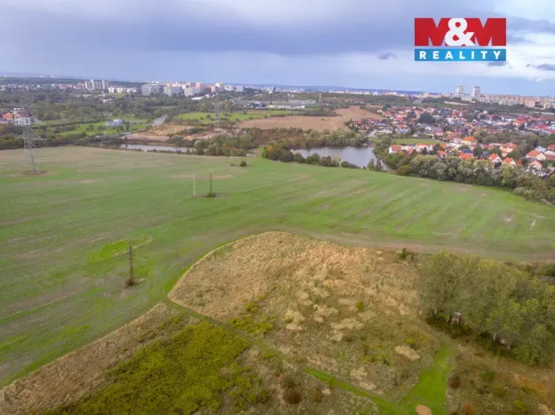 Prodej pole, Praha - Šeberov, 2421 m2