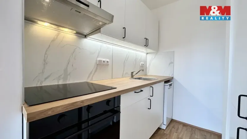 Pronájem bytu 2+kk, Praha - Bohnice, Poznaňská, 42 m2