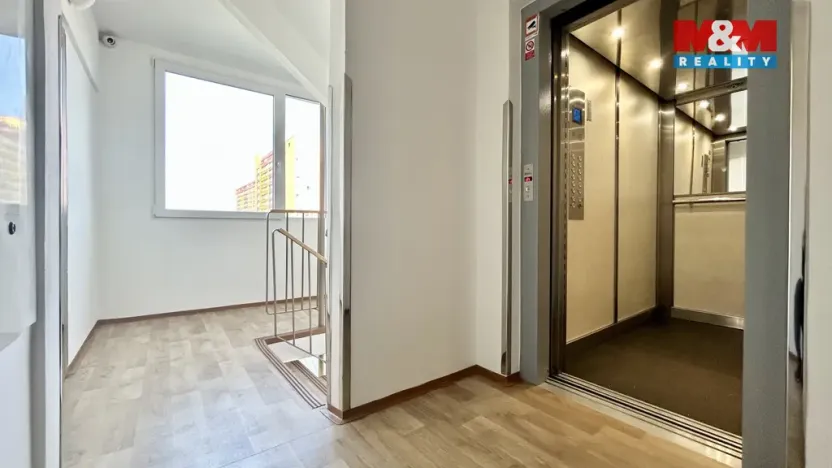 Pronájem bytu 2+kk, Praha - Bohnice, Poznaňská, 42 m2