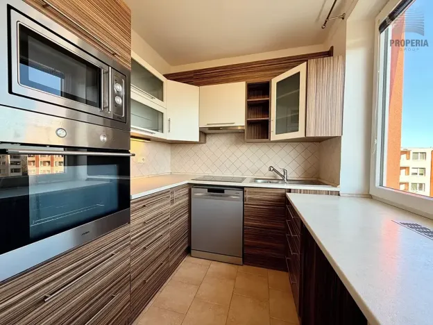 Pronájem bytu 3+1, Hrušovany u Brna, Sídliště, 72 m2