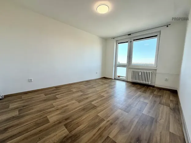 Pronájem bytu 3+1, Hrušovany u Brna, Sídliště, 72 m2