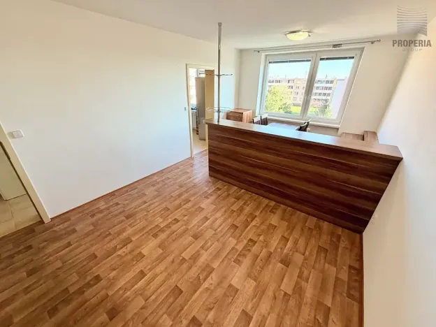Pronájem bytu 3+1, Hrušovany u Brna, Sídliště, 72 m2