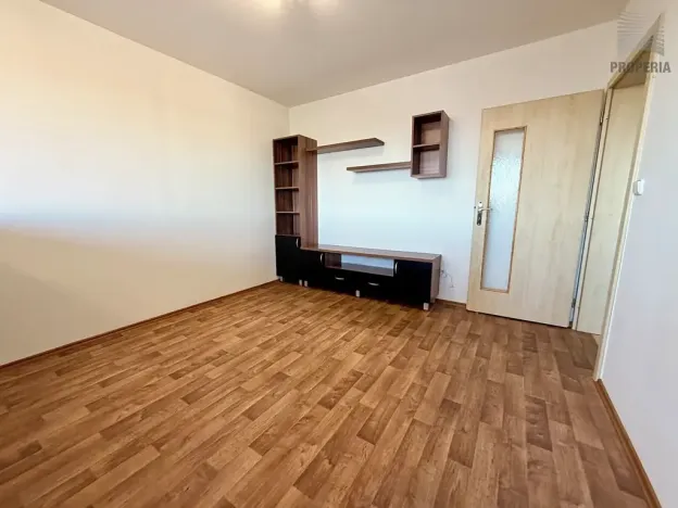 Pronájem bytu 3+1, Hrušovany u Brna, Sídliště, 72 m2
