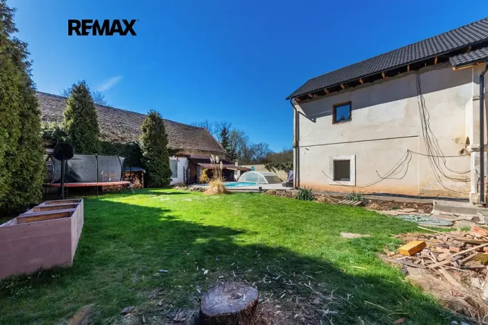 Prodej rodinného domu, Černuc, 330 m2