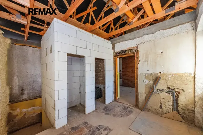 Prodej rodinného domu, Černuc, 330 m2