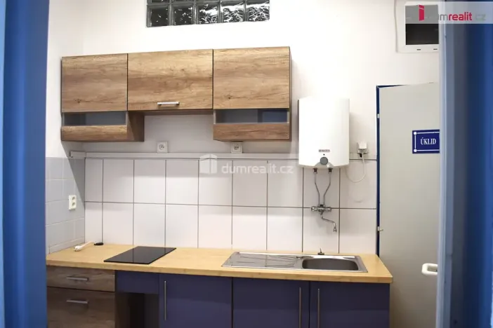 Pronájem komerční nemovitosti, Sukorady, 158 m2