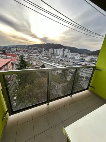 Pronájem bytu 1+kk, Praha - Radotín, Vrážská, 27 m2