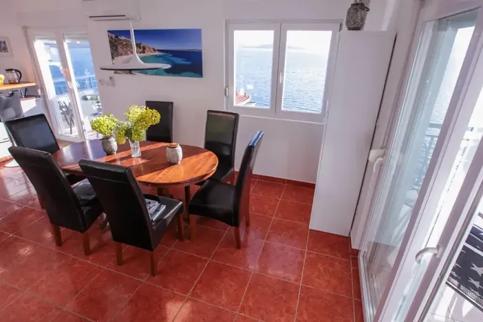 Prodej bytu 4+kk, Komarna, Chorvatsko, 111 m2